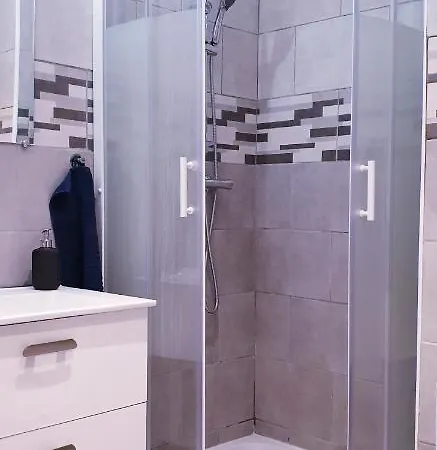 Hyper Centre-lumineux-clim-wifi 公寓 土伦